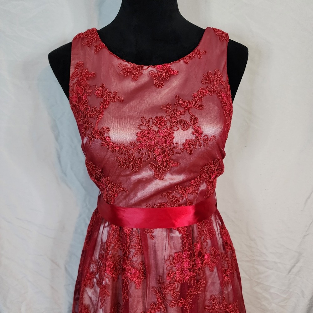 TEEZE ME Size 5 Red Floral Lace Overlay Fit Flare Rockabilly Formal Prom Dress - Picture 5 of 9